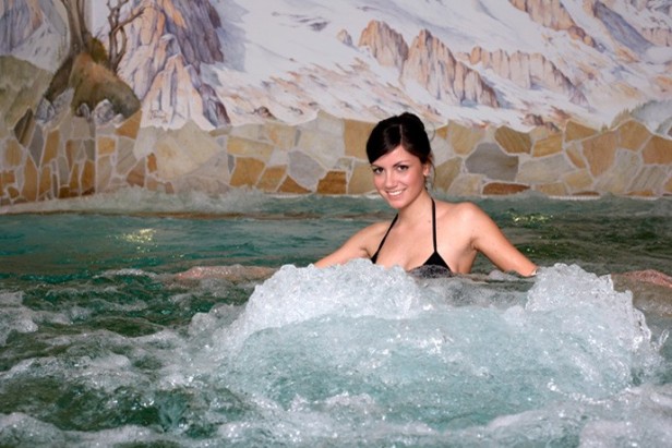 Hotel Lupo Bianco - Pool - Wellness