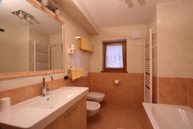 Apartments & Garni Pre Da Nai - Bathroom