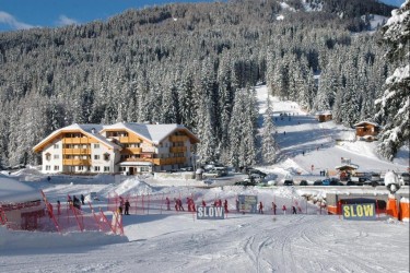 Hotel Lupo Bianco<br>Canazei