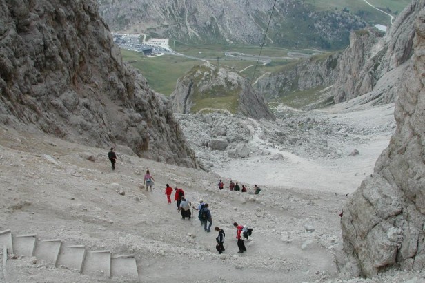 forcella pordoi percorso a zig zag