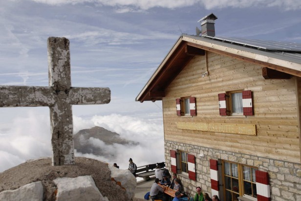 Rifugio Torre di Pisa